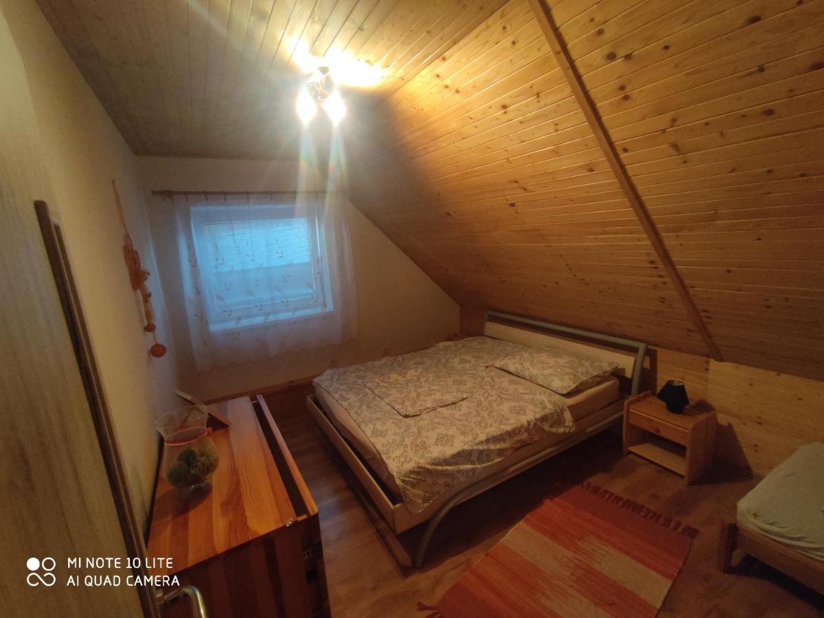 Apartman Lucky 5 Izbovy Rodinny Dom Eksteriør bilde