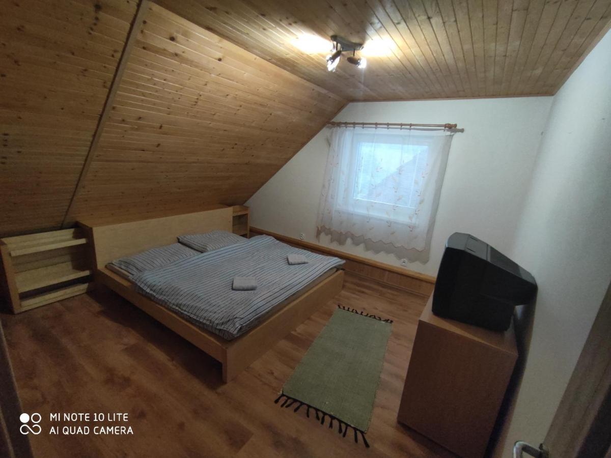 Apartman Lucky 5 Izbovy Rodinny Dom Eksteriør bilde