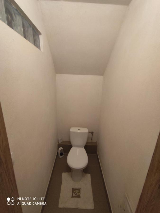 Apartman Lucky 5 Izbovy Rodinny Dom Eksteriør bilde