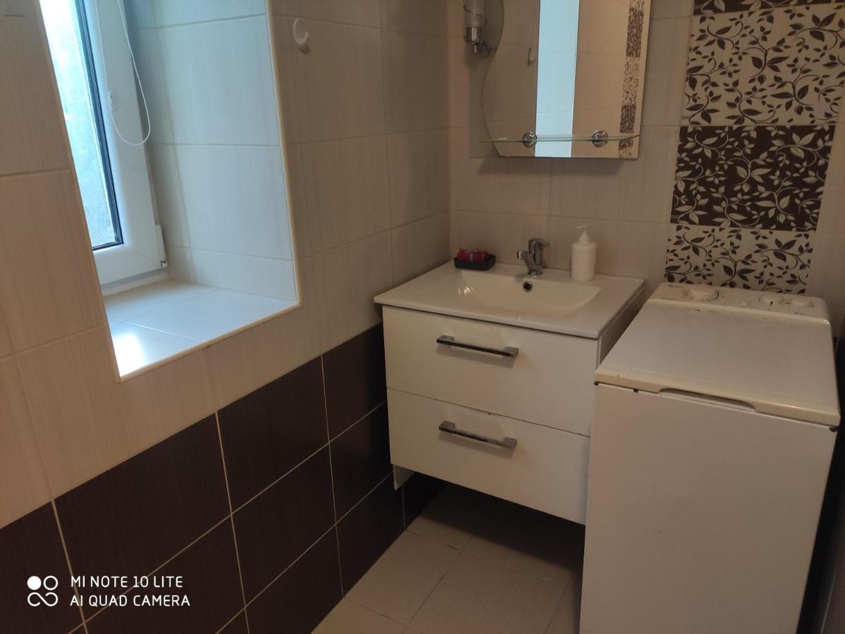 Apartman Lucky 5 Izbovy Rodinny Dom Eksteriør bilde